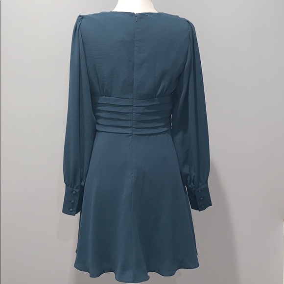 BB DAKOTA Long Sleeved Dress Size Small NWT - Picture 7 of 8